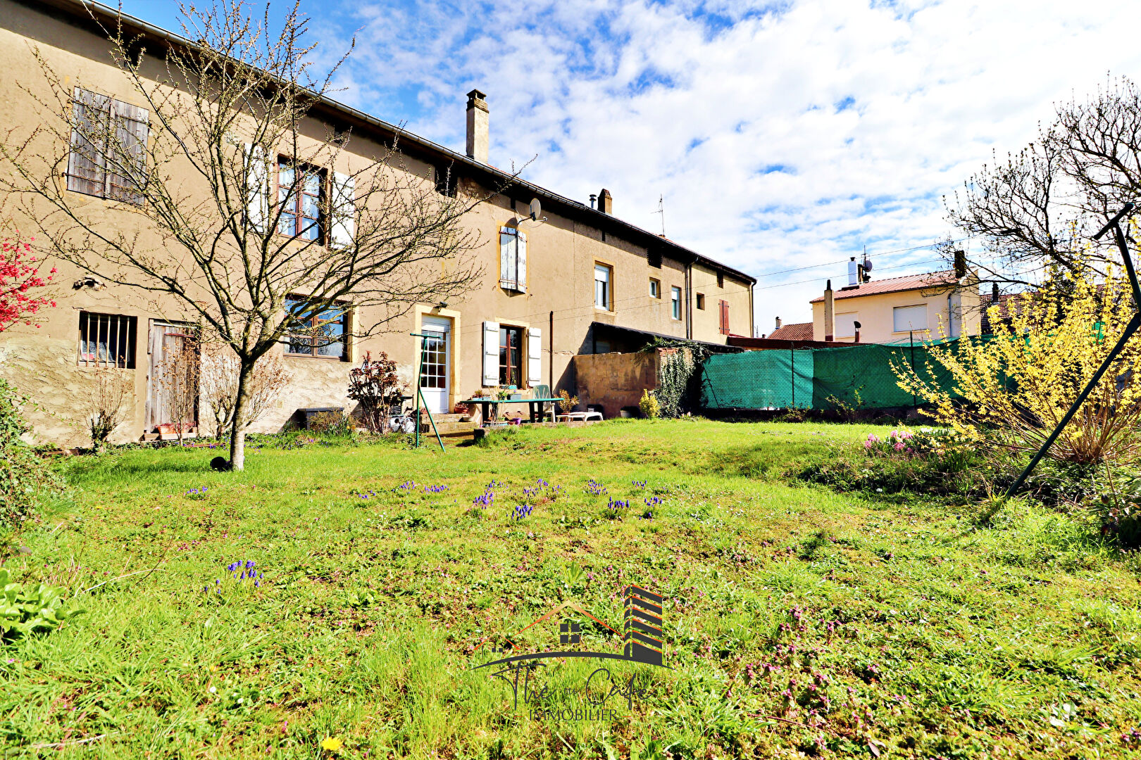 FLORANGE : BELLE DEMEURE ANCIENNE F8 A RENOVER
