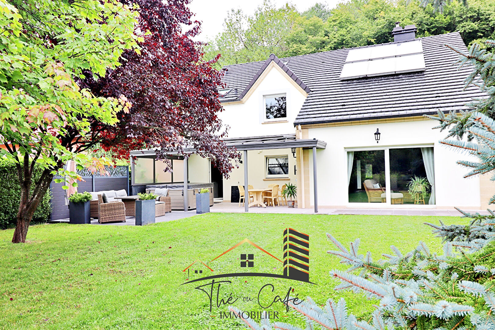 HAYANGE SECTEUR BEUVANGE : SPLENDIDE PROPRIETE SUR 25 ARES DE TERRAIN