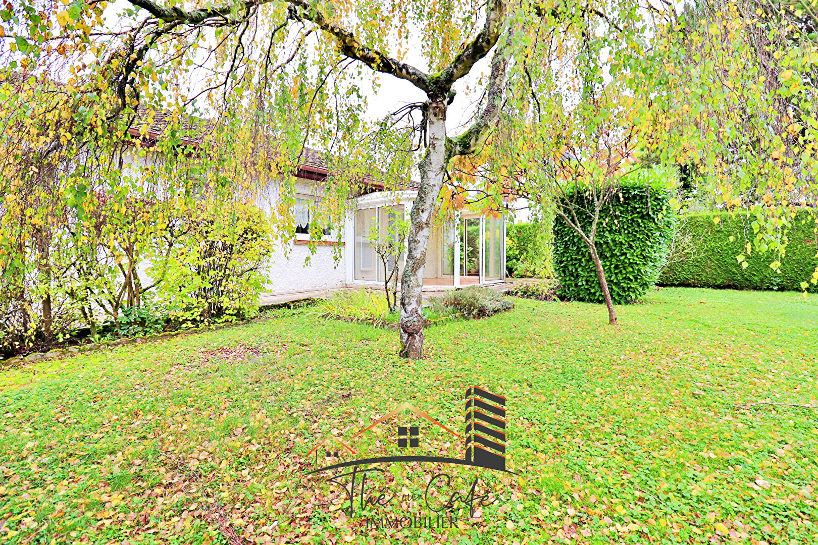 HETTANGE GRANDE : BEAU PLAIN PIED F6 SUR VASTE JARDIN