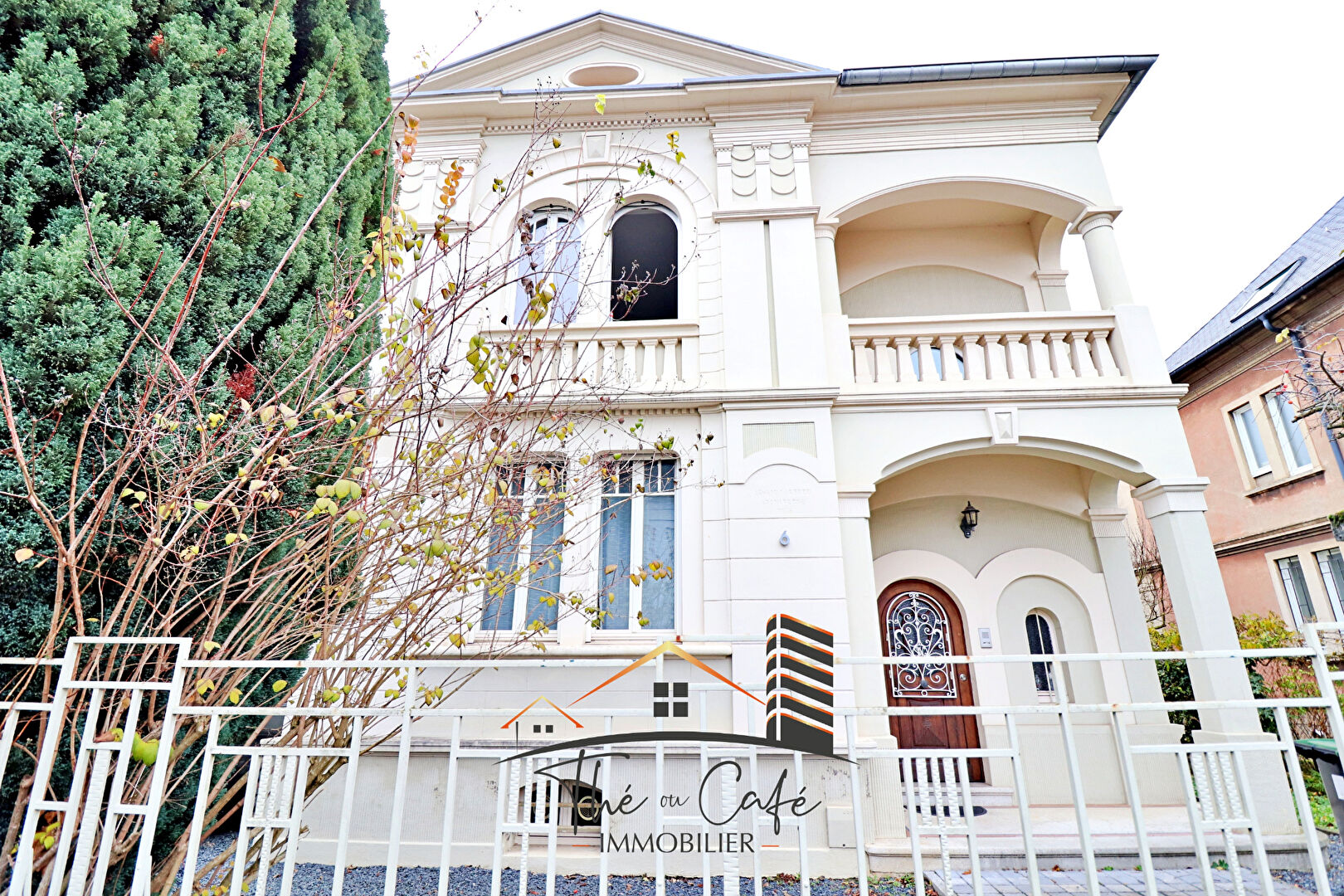 THIONVILLE QUARTIER VICTOR HUGO : SUPERBE MAISON DE MAITRE INDIVIDUELLE F6