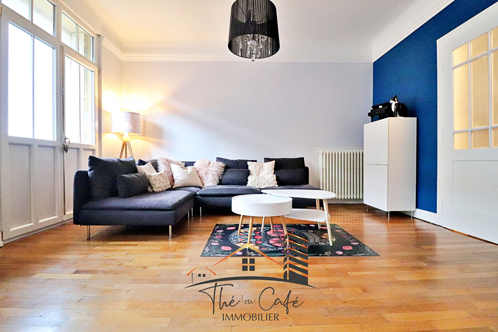 THIONVILLE COEUR DE VILLE/CHARLEMAGNE : TRES BEL F4 ANCIEN DE CHARME AVEC GARAGE