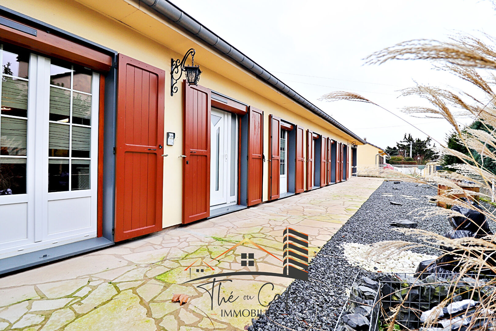 FLORANGE : VASTE PLAIN PIED F7 RENOVE AVEC JARDIN ET GARAGE