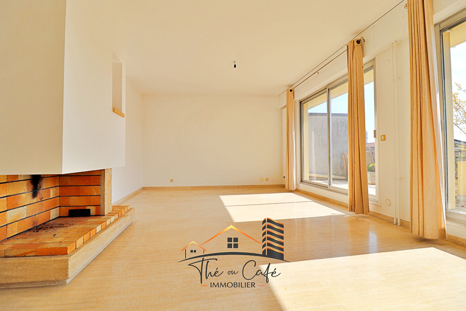 METZ : SPACIEUX F4 AVEC TERRASSE ET PARKING SÉCURISÉ