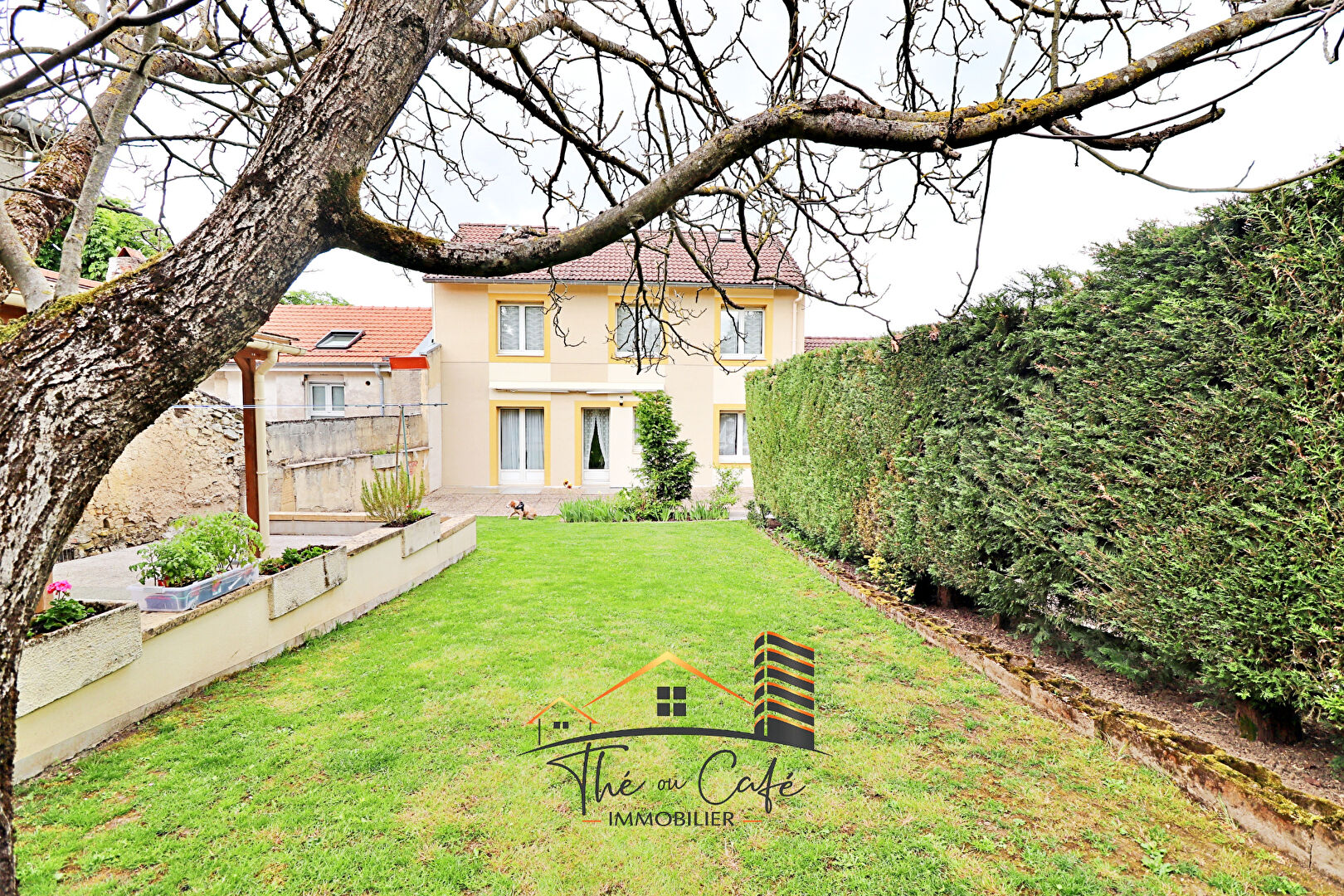 MAISON DE VILLAGE A VANY 150 M2 AVEC VASTE TERRAIN