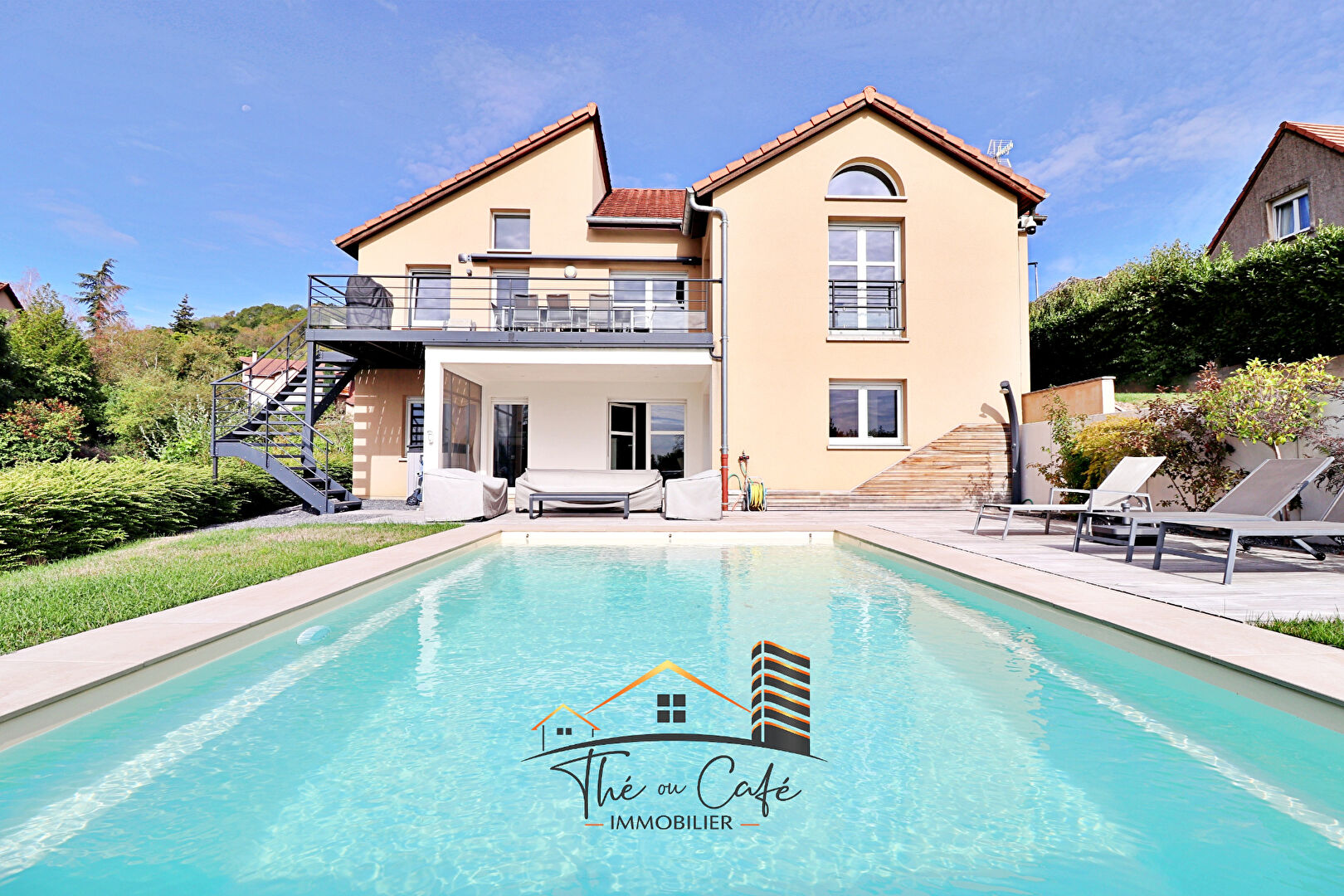 SOMPTUEUSE DEMEURE D'ARCHITECTE DE 245 M2 AVEC PISCINE SUR THIONVILLE