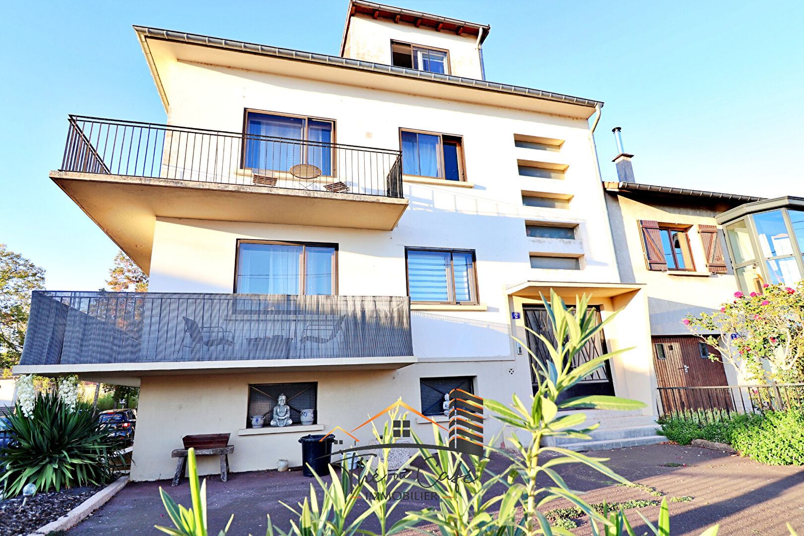 METZ MAGNY : IMMEUBLE DE RAPPORT AVEC 3 LOGEMENTS, GARAGES ET STATIONNEMENTS